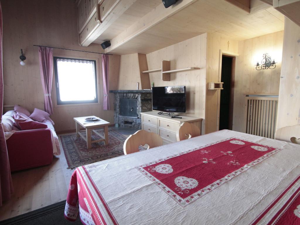 Tranquil Holiday Home In Livigno Italy Near Ski Area エクステリア 写真